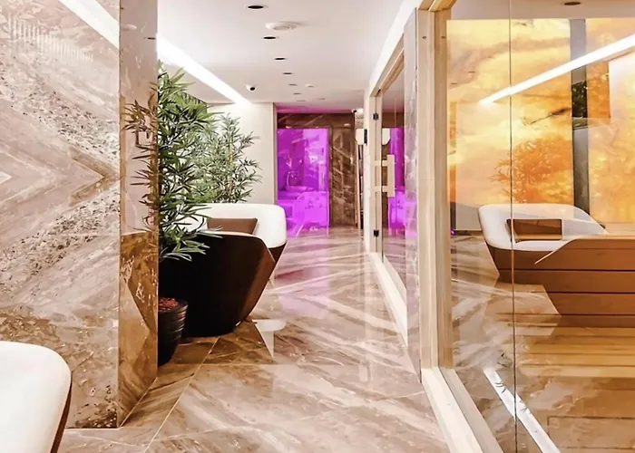 Bonita Classic & Hotell Golem (Tirana)